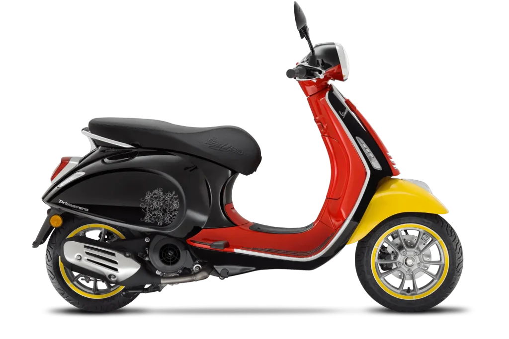 Primavera Disney Mickey Mouse Edition by Vespa 125